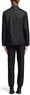 프라다 SS21 리나일론 싱글브레스트 블레이저 블랙 SD114-1WQ8-F0002-S-211 Lookbook 프라다 SS21 리나일론 싱글브레스트 블레이저 블랙 SD114-1WQ8-F0002-S-211