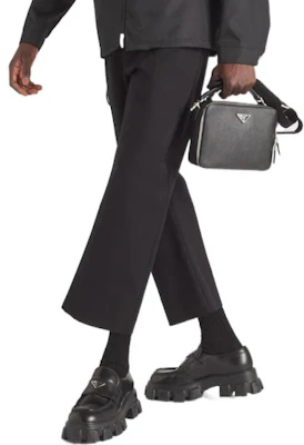 PRADA SS22 Celana Panjang Hitam Casual Straight-Leg - Gaya Minimalis Musim Gugur SPH184-10GL-F0002-S-221 Purchase PRADA SS22 Celana Panjang Hitam Casual Straight-Leg - Gaya Minimalis Musim Gugur SPH184-10GL-F0002-S-221