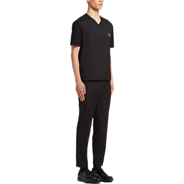 Shop 프라다 SS22 블랙 브이넥 코튼 팝린 반팔 티셔츠 UJN804-1NXJ-S-221