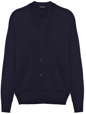 Cárdigan Azul de Punto V-Neck Prada SS22 con Botones y Diseño Sencillo. UMG109-1Z9F-F0008-S-221 Order Cárdigan Azul de Punto V-Neck Prada SS22 con Botones y Diseño Sencillo. UMG109-1Z9F-F0008-S-221