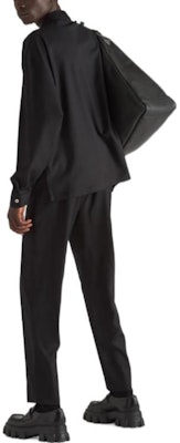 프라다 SS22 블랙 긴팔 풀집 선 프로텍션 셔츠 SC61411AD-F0002-S-221 Shop 프라다 SS22 블랙 긴팔 풀집 선 프로텍션 셔츠 SC61411AD-F0002-S-221