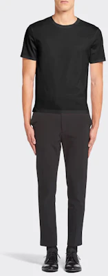 PRADA SS22 纯黑色圆领短袖T恤 休闲风格 UJN712-1YDP-F0002-S-211 Shop PRADA SS22 纯黑色圆领短袖T恤 休闲风格 UJN712-1YDP-F0002-S-211