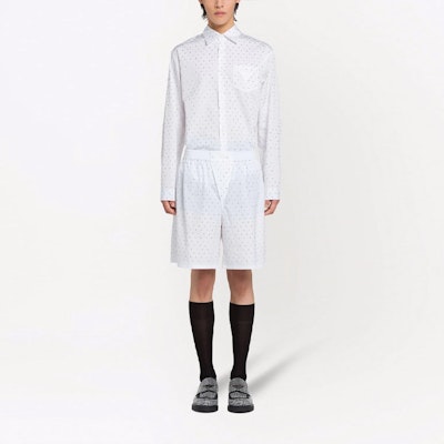 PRADA SS22 Seluar Pendek Kristal Elastik Putih Lelaki SPH189S2211LZC-F0009 Lookbook PRADA SS22 Seluar Pendek Kristal Elastik Putih Lelaki SPH189S2211LZC-F0009