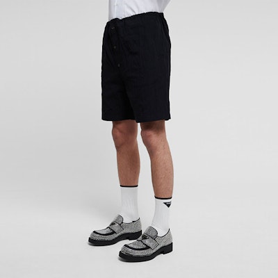 PRADA SS22 弹性腰黑色短裤 休闲穿搭 SPH173K2G-F0002 Purchase PRADA SS22 弹性腰黑色短裤 休闲穿搭 SPH173K2G-F0002