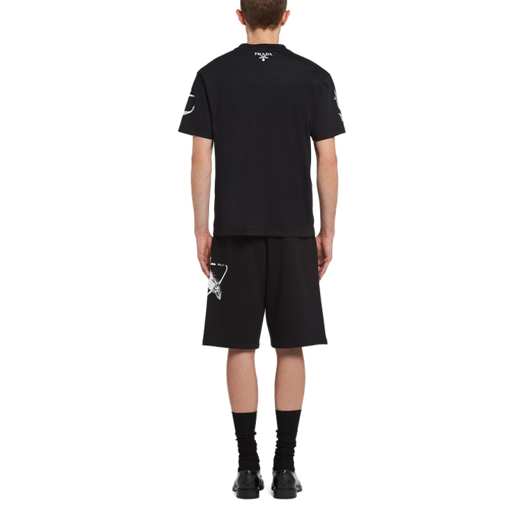 Shop Camiseta PRADA SS22 Gráfica de Manga Corta Ajuste Suelto Negra. UJN317-10JS-F0002-S-162