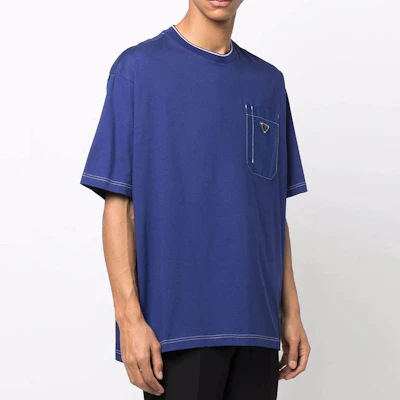 PRADA SS22 Kaos Oversized Saku Biru Navy Fashion. UJN790-10D3-F0021-S-221 Purchase PRADA SS22 Kaos Oversized Saku Biru Navy Fashion. UJN790-10D3-F0021-S-221