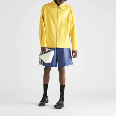 普拉达 SS22 男士高腰宽松短裤 深紫蓝色 UPP224-1WDV-F0016 Lookbook 普拉达 SS22 男士高腰宽松短裤 深紫蓝色 UPP224-1WDV-F0016