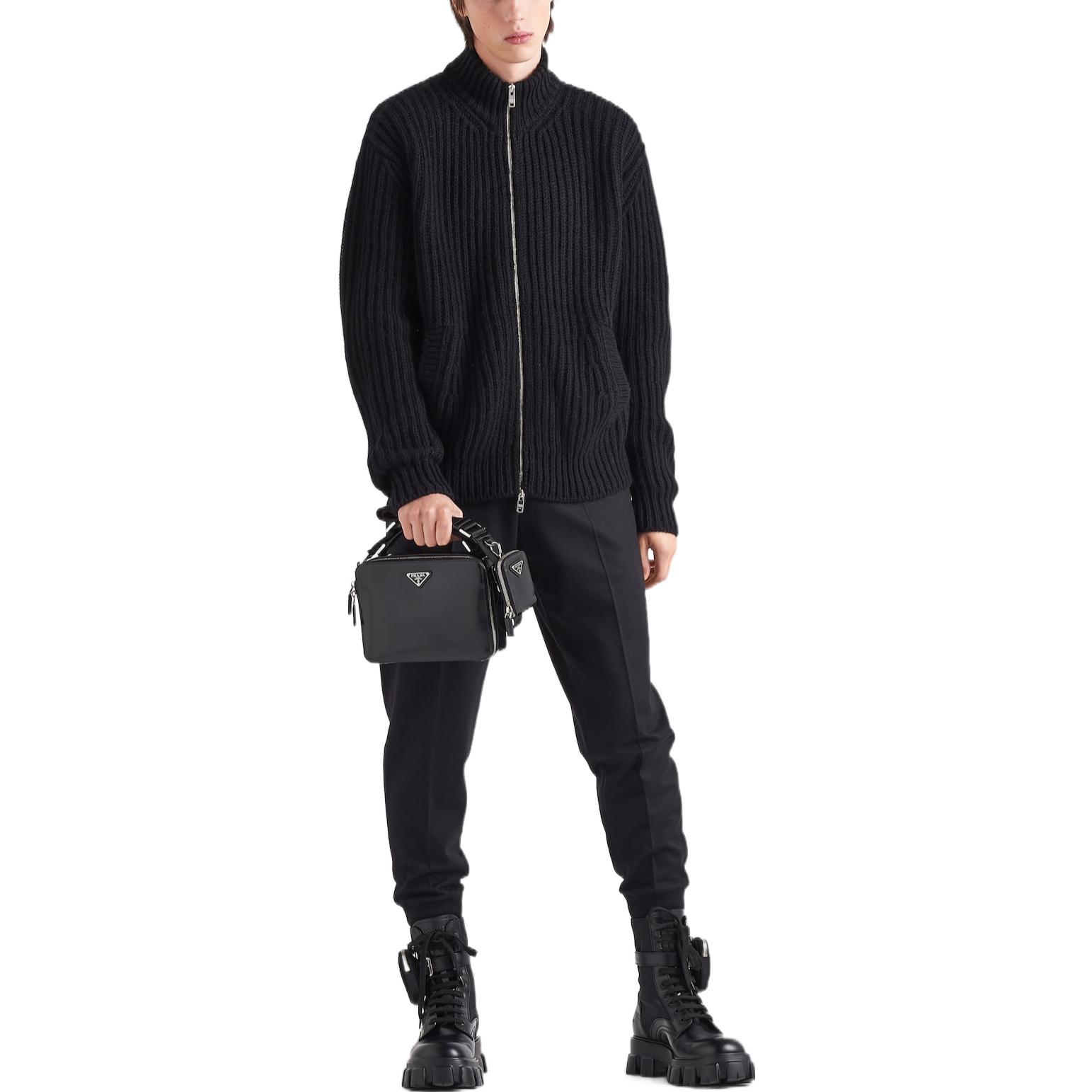 Lookbook 普拉达 SS23 黑色罗纹针织 logo 刺绣拉链毛衣 UMG155-11GC-F0002-S-222