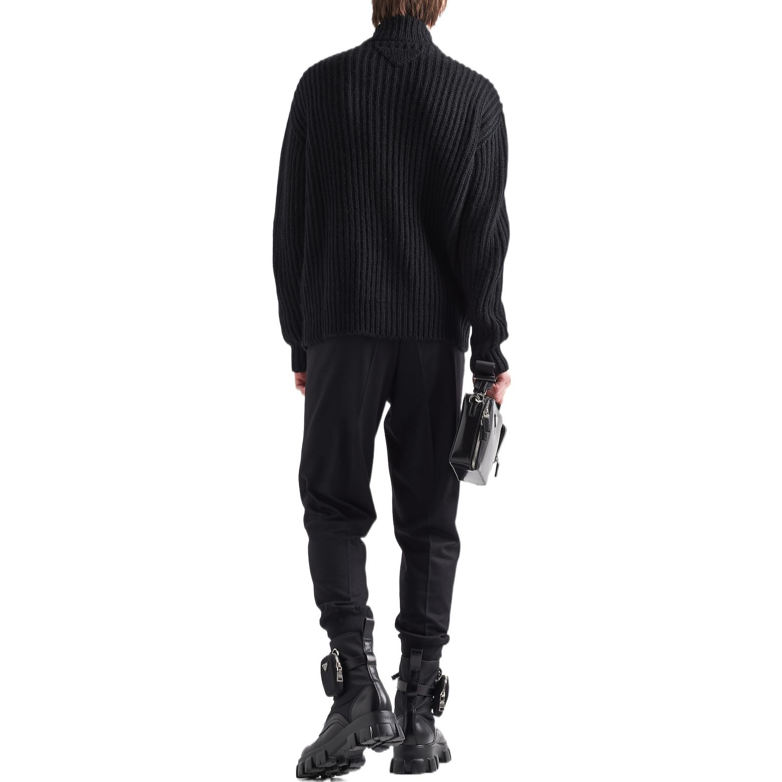 Shop 普拉达 SS23 黑色罗纹针织 logo 刺绣拉链毛衣 UMG155-11GC-F0002-S-222