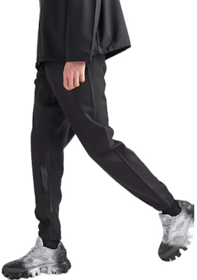 プラダ SS23 ブラック 無地 カジュアル ジョガーパンツ SPH256-11A6-F0002-S-231 Purchase プラダ SS23 ブラック 無地 カジュアル ジョガーパンツ SPH256-11A6-F0002-S-231