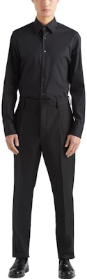 PRADA SS23 Camisa Negra Protección Solar de un Solo Botón. UCM608-10HT-F0002 Lookbook PRADA SS23 Camisa Negra Protección Solar de un Solo Botón. UCM608-10HT-F0002