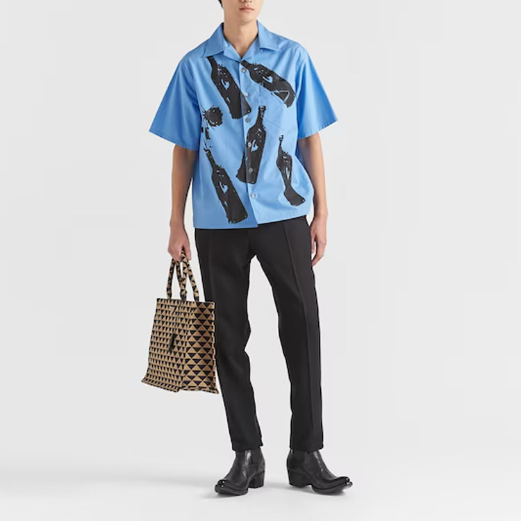 Lookbook PRADA SS23 藍色墨水花瓶印花防曬襯衫 UCS414-12UE-F0076-S-221