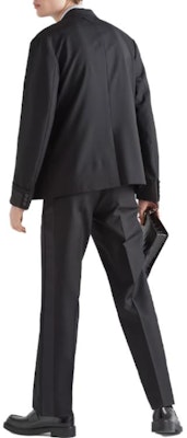 PRADA SS23 Blazer Kasual Warna Polos Single-Breasted. UGM186-1P3Z-F0002 Shop PRADA SS23 Blazer Kasual Warna Polos Single-Breasted. UGM186-1P3Z-F0002