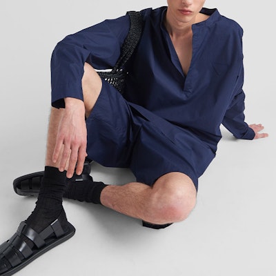 프라다 SS23 솔리드 컬러 코튼 버뮤다 반바지 블루 SPH282-12U4-F0008-S-231 Purchase 프라다 SS23 솔리드 컬러 코튼 버뮤다 반바지 블루 SPH282-12U4-F0008-S-231