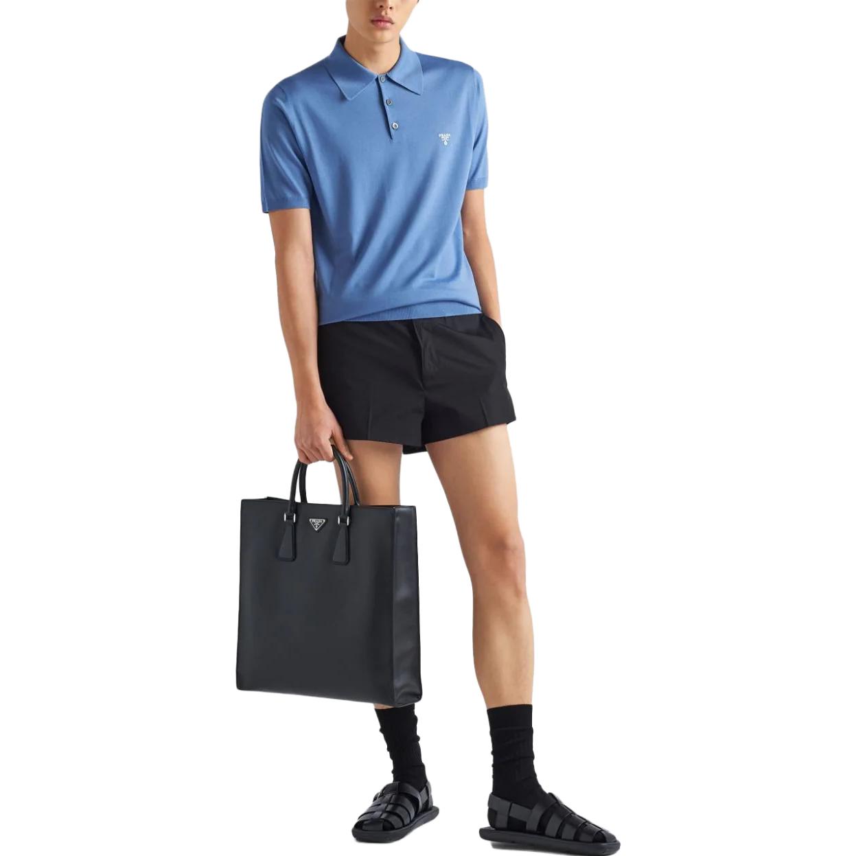 Lookbook PRADA SS23 標誌印花男士藍色短袖Polo衫 UMB267-1ZLE-F0154