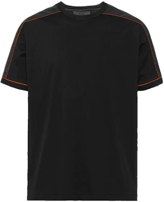 Camiseta Negra Manga Corta Cuello Redondo PRADA SS23 Outline. SJN233-1TEH-F0AH9 Buy Camiseta Negra Manga Corta Cuello Redondo PRADA SS23 Outline. SJN233-1TEH-F0AH9