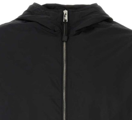 프라다 SS24 블랙 로고 하프집 긴팔 재킷. SGC534-1WQ9-F0002-S-OOO Shop 프라다 SS24 블랙 로고 하프집 긴팔 재킷. SGC534-1WQ9-F0002-S-OOO