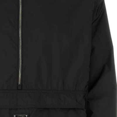 프라다 SS24 블랙 로고 하프집 긴팔 재킷. SGC534-1WQ9-F0002-S-OOO Purchase 프라다 SS24 블랙 로고 하프집 긴팔 재킷. SGC534-1WQ9-F0002-S-OOO