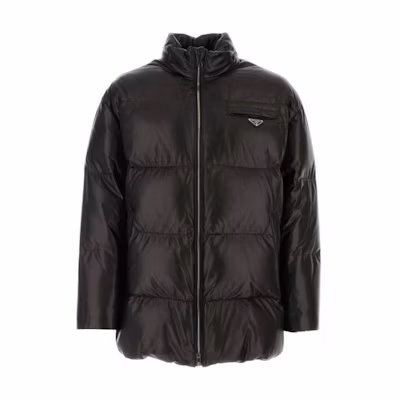 PRADA SS24 Black Puffer Jacket with Logo and Zip-Up Stand Collar. UPS559-JHI-F0002