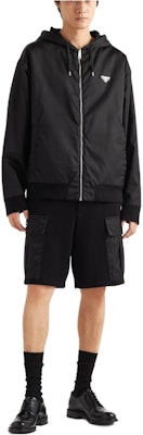 PRADA SS24 Jaket Hoodie Oversized Hitam Logo Patch. UJL41B-11JE-F0806-S-OOO Shop PRADA SS24 Jaket Hoodie Oversized Hitam Logo Patch. UJL41B-11JE-F0806-S-OOO