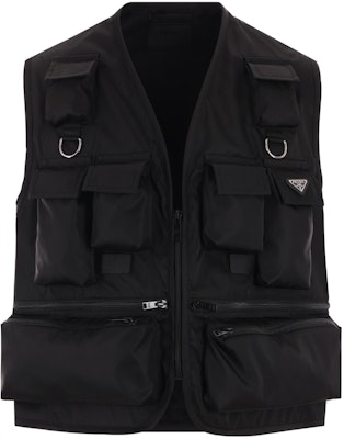 PRADA SS24 Vest Hitam Leher-V dengan Poket Logo Patch Berzip. SGC499-1WQ8-F0002-S-OOO Buy PRADA SS24 Vest Hitam Leher-V dengan Poket Logo Patch Berzip. SGC499-1WQ8-F0002-S-OOO