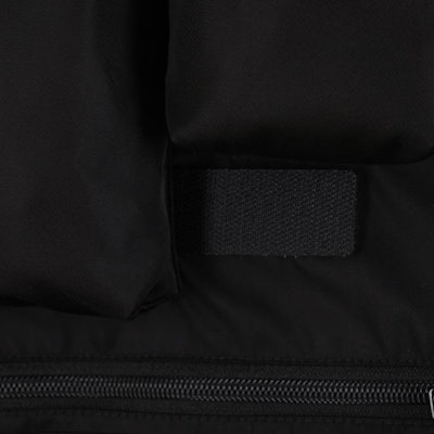 PRADA SS24 黑色V領拉鍊背心附標誌口袋. SGC499-1WQ8-F0002-S-OOO Purchase PRADA SS24 黑色V領拉鍊背心附標誌口袋. SGC499-1WQ8-F0002-S-OOO