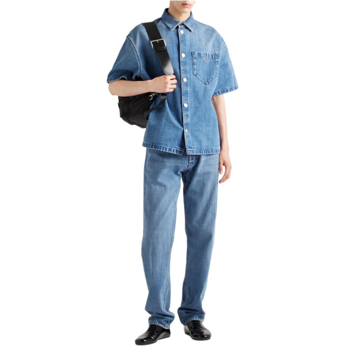 PRADA SS24  Blue Loose Fit Denim Short Sleeve Shirt with Logo Patch. GEC067-15N1-F0V3N-S-212 圖 5