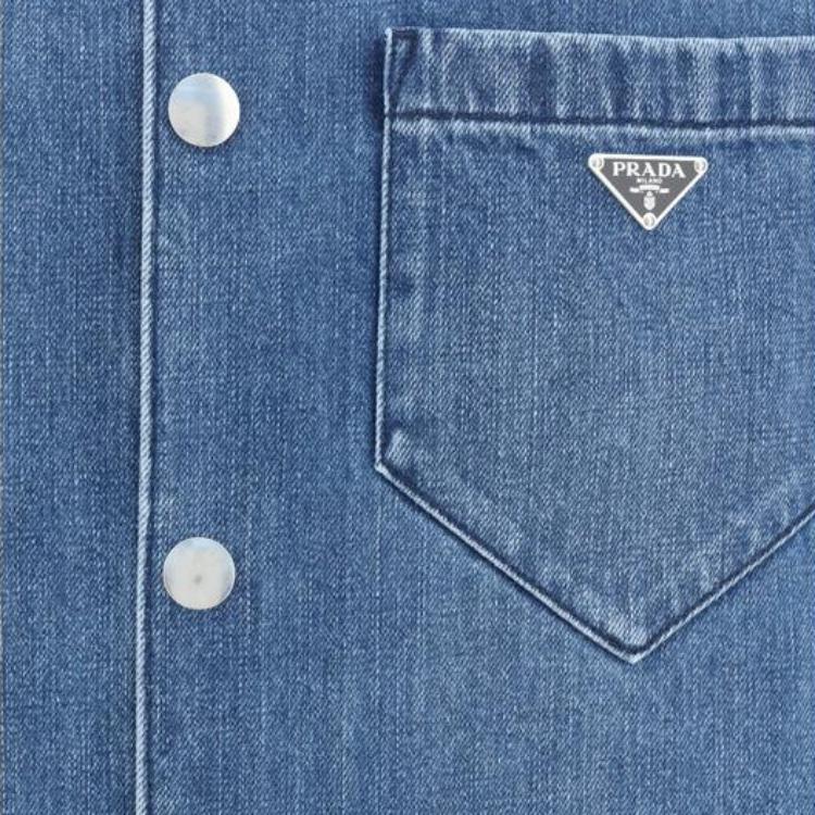 PRADA SS24  Blue Loose Fit Denim Short Sleeve Shirt with Logo Patch. GEC067-15N1-F0V3N-S-212 圖 9