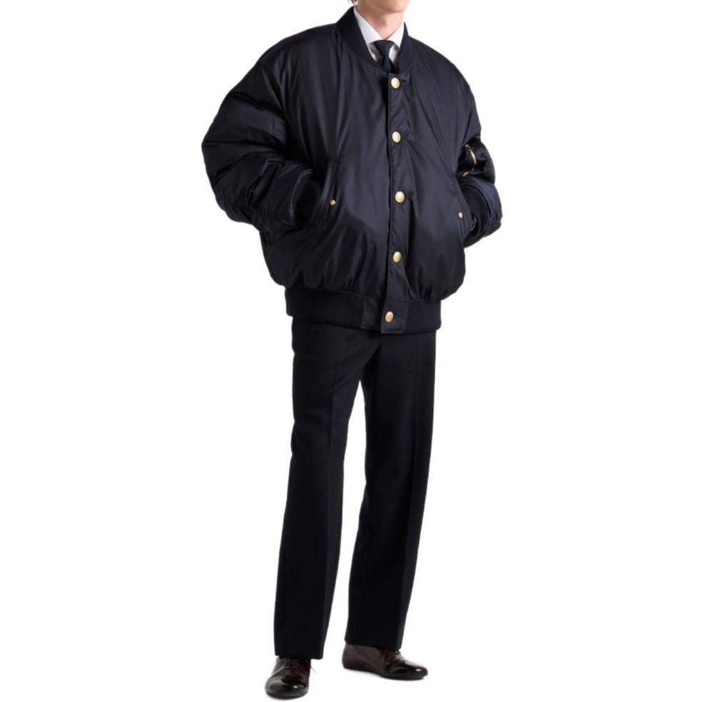 Lookbook PRADA SS24 藍色單排扣棒球領棉質外套 SGC674-1WQ8-F0SVF-S-OOO