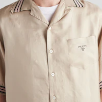 Details for PRADA SS24 Kemeja Abu-Abu Bergaris Logo Pendek Lengan. UCS501-1QWC-F00065-S-OOO
