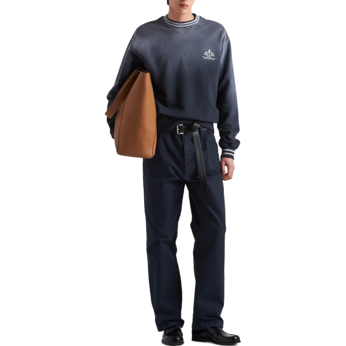 Lookbook Prada SS24 標誌印花條紋邊圓領長袖衫 藍色 UJL69B-15CA-F0008-S-OOO