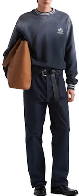 Prada SS24 標誌印花條紋邊圓領長袖衫 藍色 UJL69B-15CA-F0008-S-OOO Lookbook Prada SS24 標誌印花條紋邊圓領長袖衫 藍色 UJL69B-15CA-F0008-S-OOO