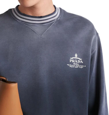 Prada SS24 標誌印花條紋邊圓領長袖衫 藍色 UJL69B-15CA-F0008-S-OOO Purchase Prada SS24 標誌印花條紋邊圓領長袖衫 藍色 UJL69B-15CA-F0008-S-OOO