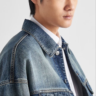 普拉达SS24 男士水洗单排扣蓝色牛仔夹克 GEB257-14EF-F0008-S-OOO Details for 普拉达SS24 男士水洗单排扣蓝色牛仔夹克 GEB257-14EF-F0008-S-OOO