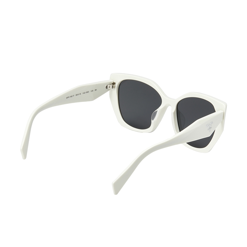 PRADA Sunglasses with Letter Logo, Unisex Irregular Frame in Black/White. 0PR-19ZSF 圖 9