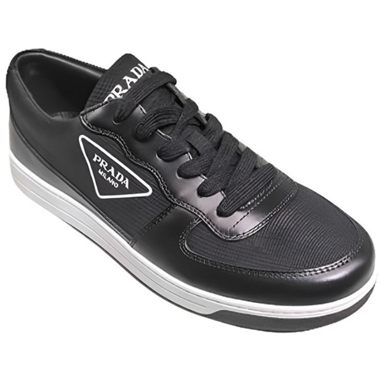 Shop プラダ トライアングルロゴ スニーカー 'ブラック' 2EG401_1OBB_F0002 2EG401_1OBB_F0002