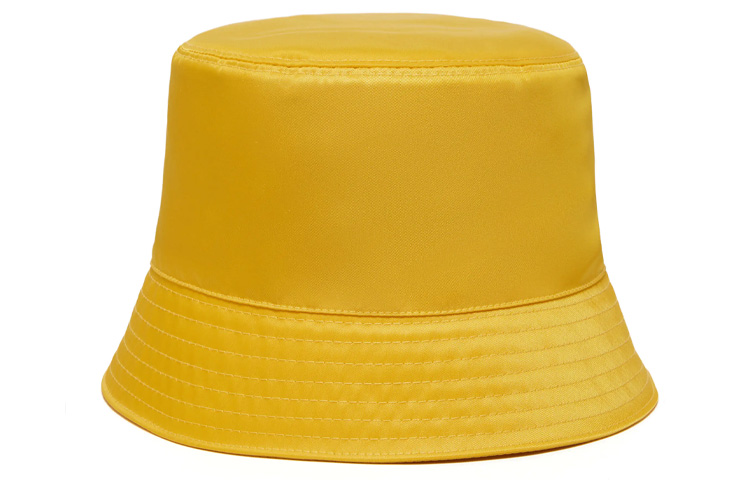 Lookbook Topi Baldi Uniseks PRADA Logo Segitiga Warna Solid 2HC1372B15-F0010