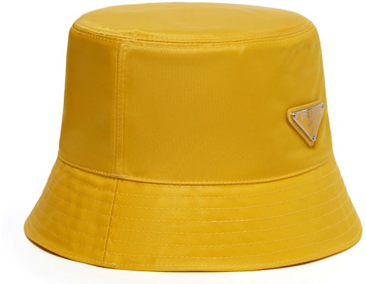 Topi Baldi Uniseks PRADA Logo Segitiga Warna Solid 2HC1372B15-F0010 Shop Topi Baldi Uniseks PRADA Logo Segitiga Warna Solid 2HC1372B15-F0010