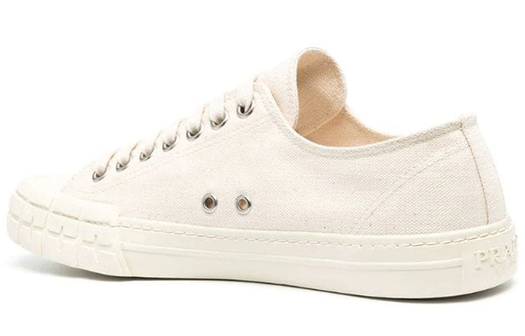 Shop プラダ ホイール バルカ ロー "クリーム" 4E3548-2OFZ-F0034