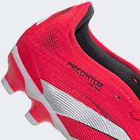 Predator Pro Lipat Lidah FG/MG Sepatu Bola JR0443 1