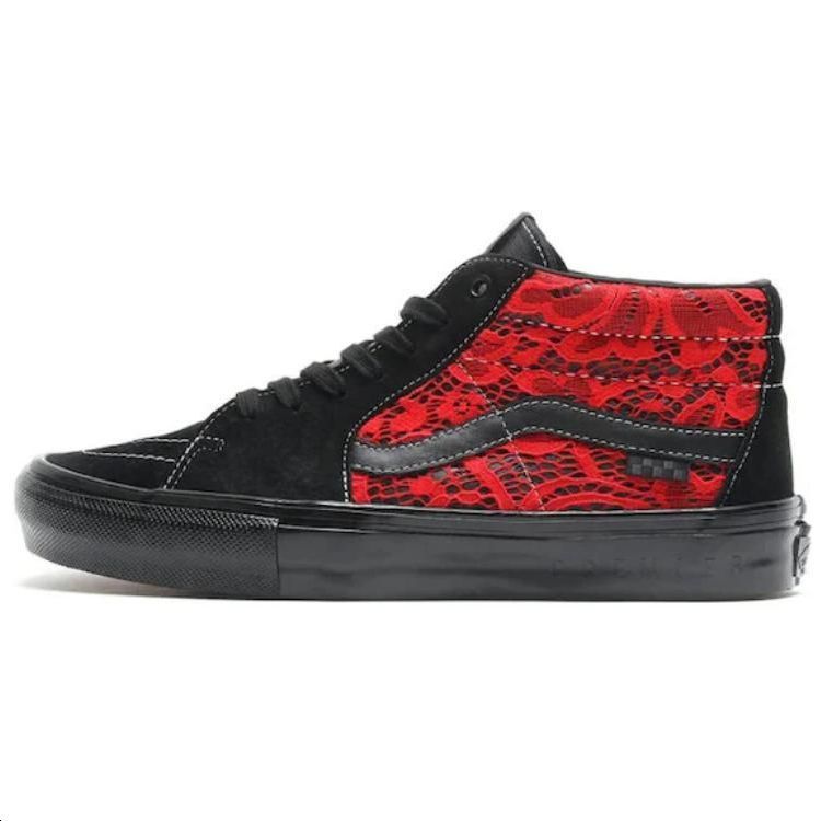 Lookbook Premier x Vans Skate Grosso Mid 'Laced - Hitam Merah Risk' VN0A5KS16W3