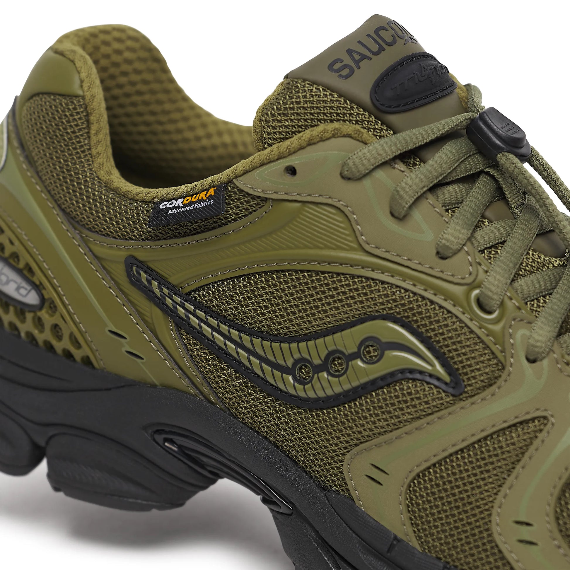 Details for プログリッド トライアンフ 4 ランニングシューズ 0195020905432