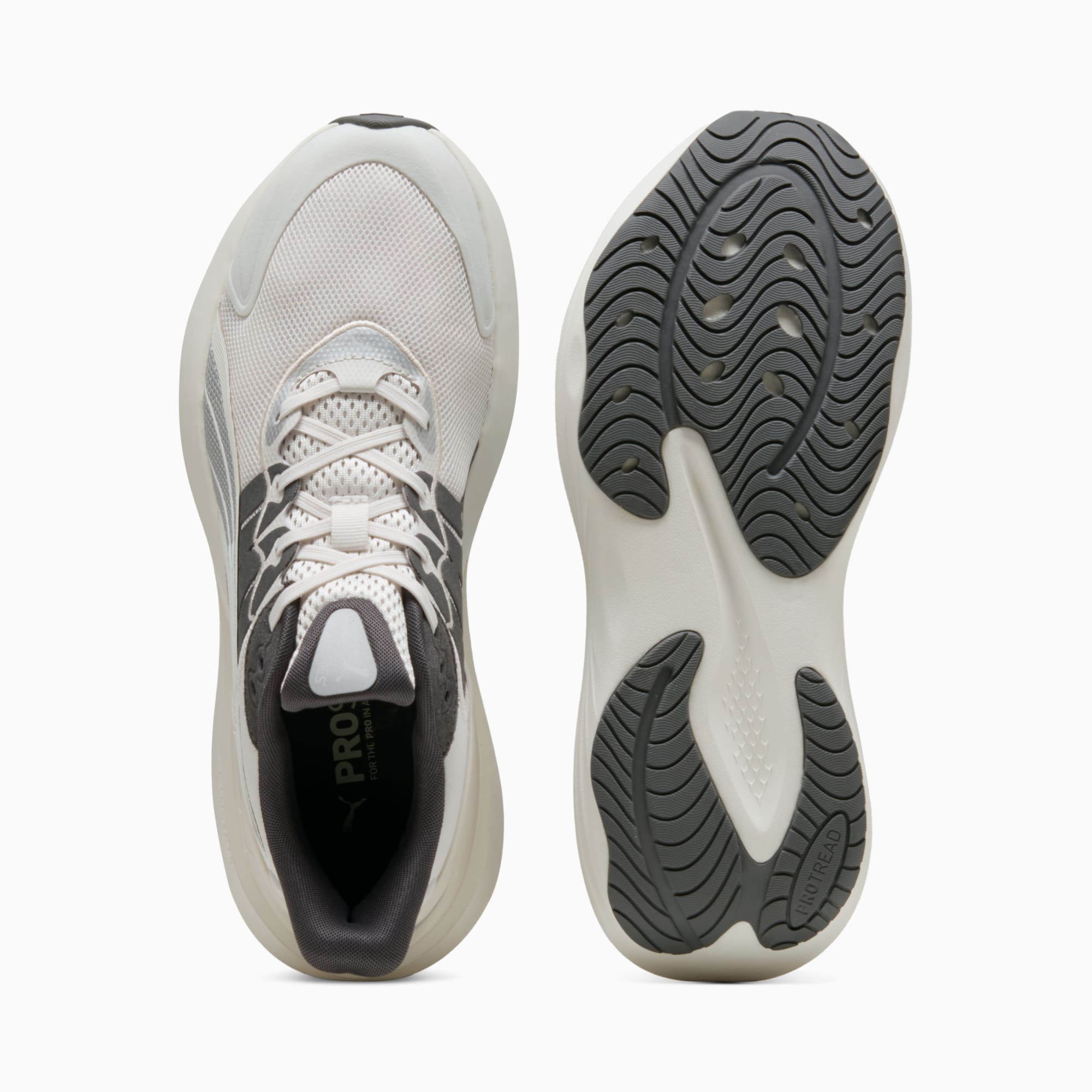 Shop 펄스 프로 러닝화 310780-09