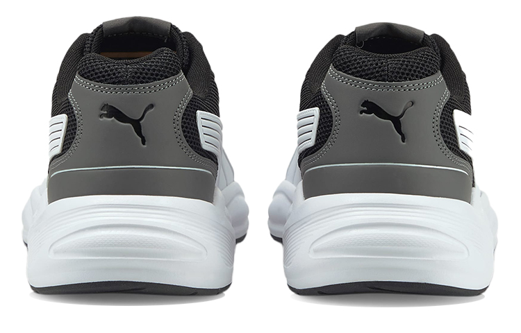 Shop Puma 90s Runner Nu Wave ''Schwarz Weiß'' 373017-11