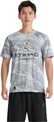 PUMA 龍紋圓領灰色休閒運動T恤 778516-20 Shop PUMA 龍紋圓領灰色休閒運動T恤 778516-20