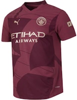 PUMA Retro Fitness Quick-Dry Breathable Colorblock T-Shirt - Red. 778615-03 PUMA Retro Fitness Quick-Dry Breathable Colorblock T-Shirt - Red. 778615-03