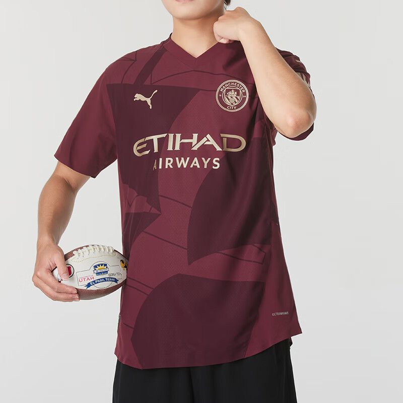 Lookbook PUMA Retro Fitness Baju-T Kering Cepat Bernafas Blok-Warna - Merah. 778615-03