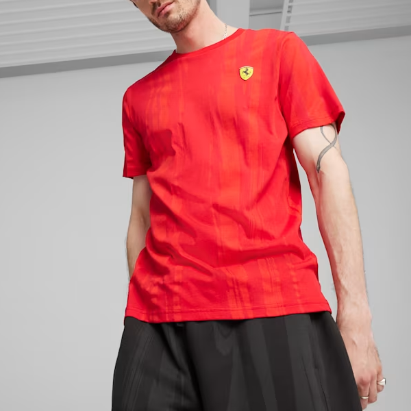 Shop PUMA Scuderia Ferrari AOP Grafik Crewneck T-Shirt dalam Merah Ferrari. 623796-02