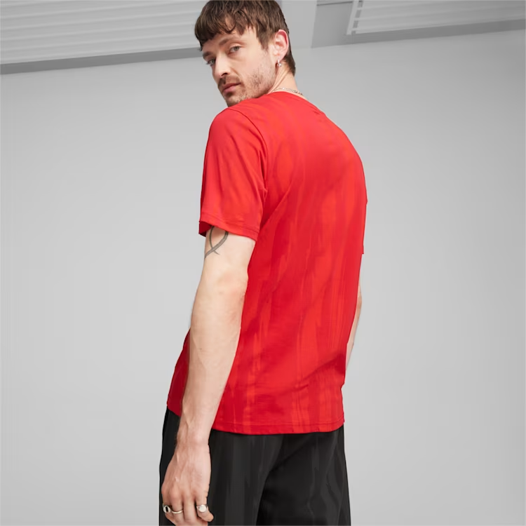 Purchase PUMA Scuderia Ferrari AOP Grafik Crewneck T-Shirt dalam Merah Ferrari. 623796-02
