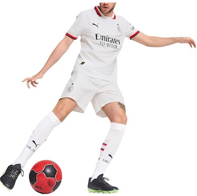 プーマ ACミラン SS24 ホワイト アウェイ 半袖 サッカージャージ ロゴ デザイン 775013-02 Purchase プーマ ACミラン SS24 ホワイト アウェイ 半袖 サッカージャージ ロゴ デザイン 775013-02